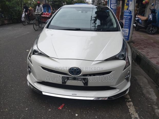 Toyota Prius 2018 Pearl