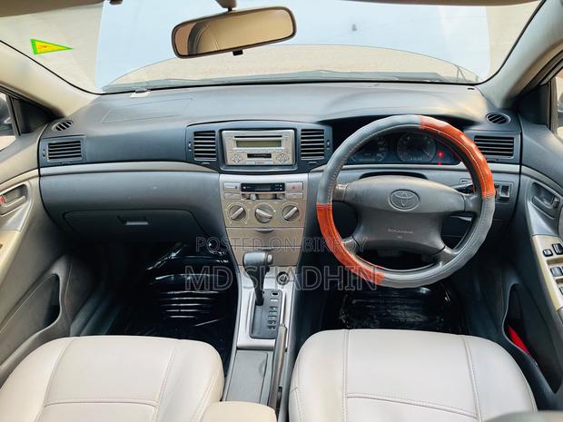 Toyota Corolla Sedan 2005 Silver