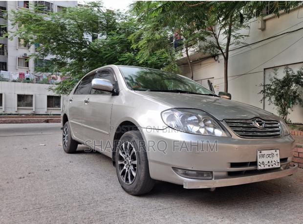 Toyota Corolla Verso 2003 Gold