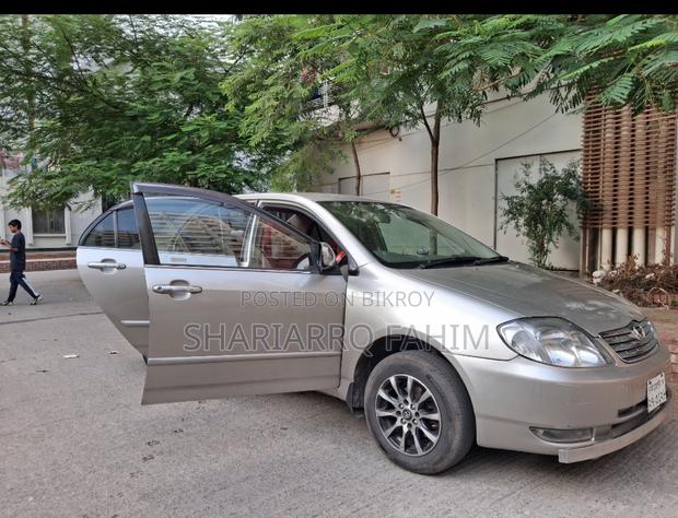 Toyota Corolla Verso 2003 Gold