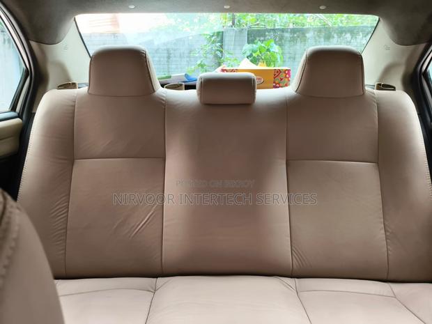 Toyota Axio 2013 Silver