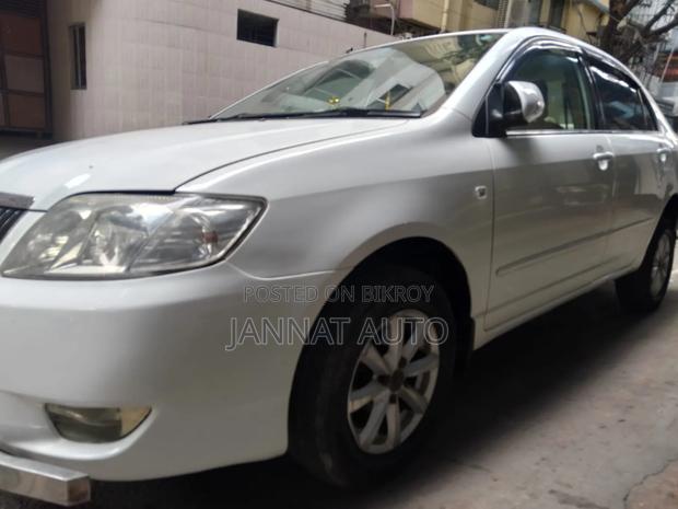 Toyota Corolla 2005 White