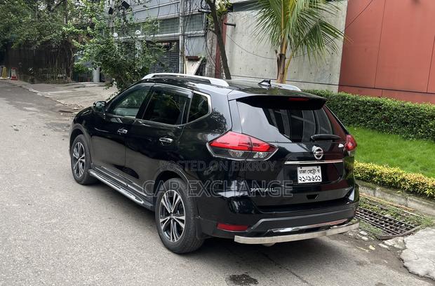 Nissan X-Trail 2.0 Petrol AWD 2017 Black
