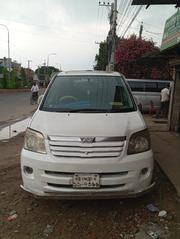Toyota Noah 2003 Pearl for sale