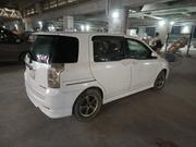 Toyota Raum 2004 Pearl for sale