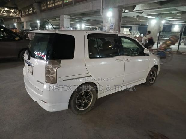 Toyota Raum 2004 Pearl