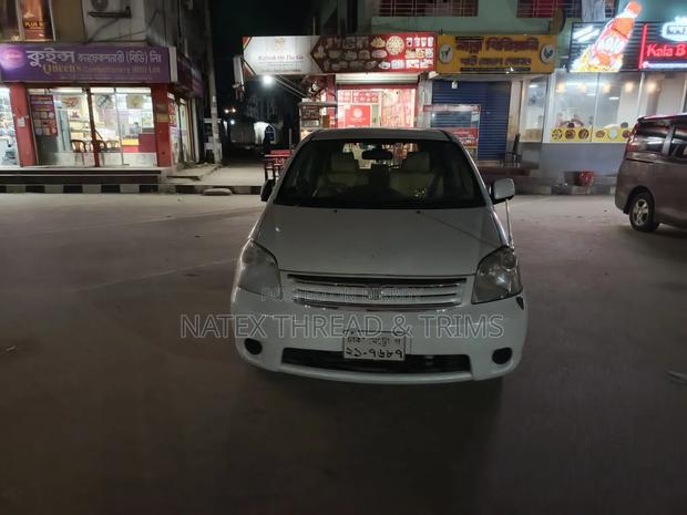 Toyota Raum 2004 Pearl