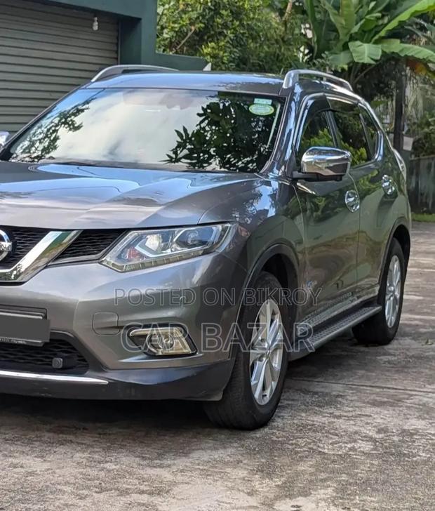 Nissan X-Trail 2015 Gray