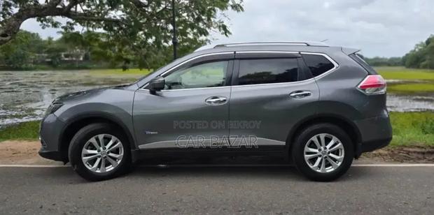 Nissan X-Trail 2015 Gray