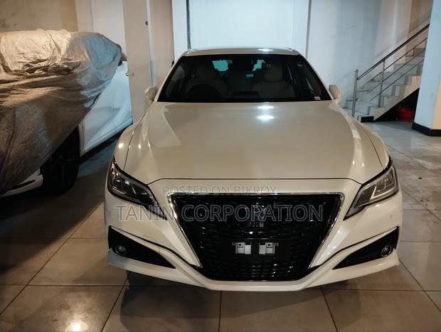 Toyota Crown 2020 Pearl