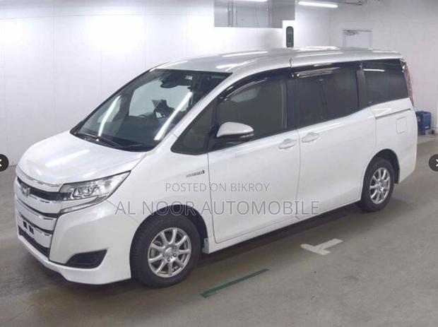Toyota Noah 2021 Pearl