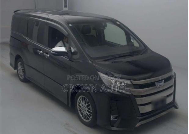 Toyota Noah 1.8 FWD Hybrid (7 Seater) 2021 Black