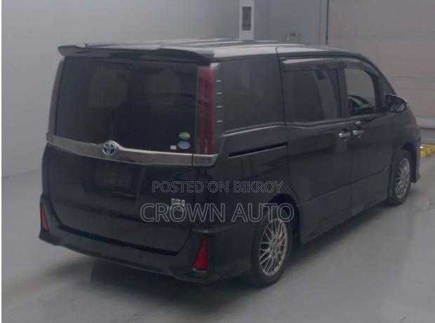 Toyota Noah 1.8 FWD Hybrid (7 Seater) 2021 Black