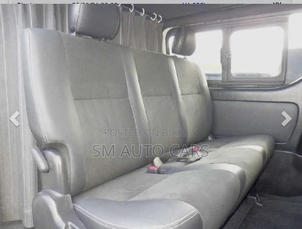 Toyota HiAce 2021 Pearl