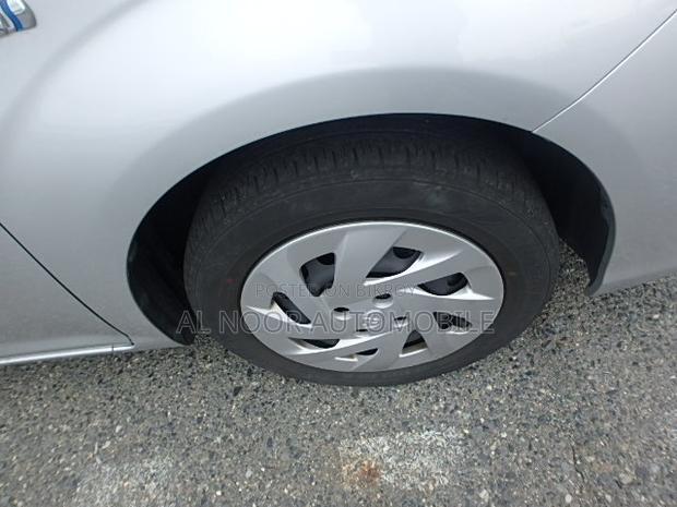 Toyota Axio 2021 Silver
