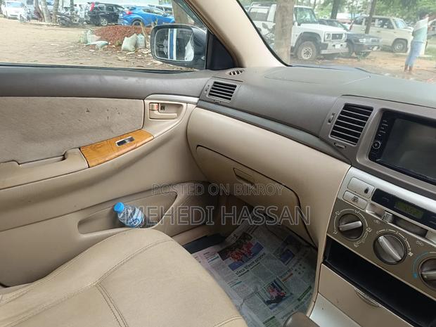 Toyota Corolla 2005 White