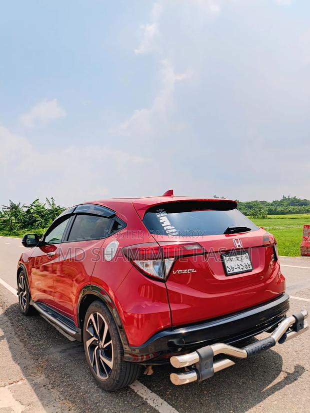 Honda Vezel 1.5 Hybrid 2WD 2016 Red