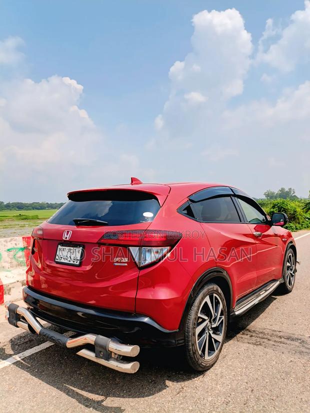 Honda Vezel 1.5 Hybrid 2WD 2016 Red