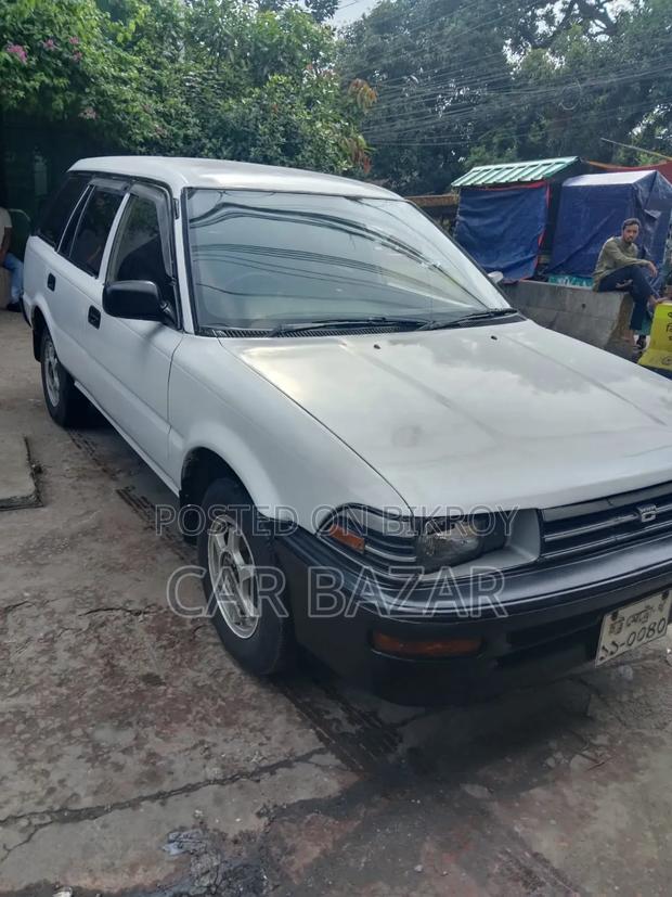 Toyota Corolla Station Wagon 1991 White