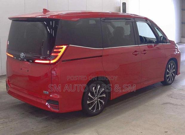 Toyota Noah 2024 Red