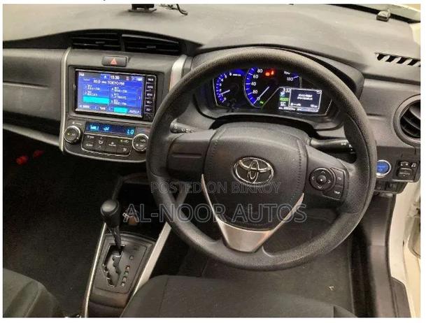 Toyota Corolla 2020 White
