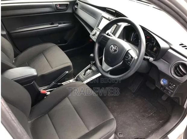 Toyota Corolla Fielder 2020 Silver