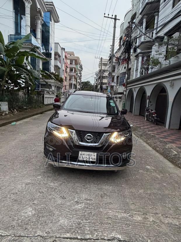 Nissan X-Trail 2021 Brown