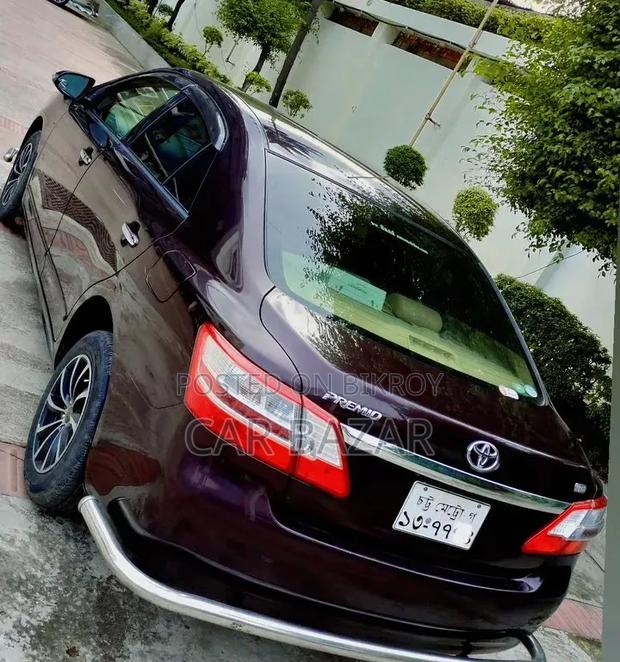 Toyota Premio 2015 Maroon