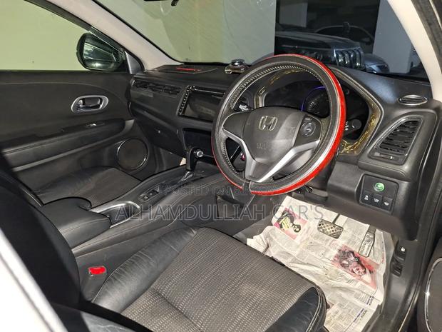 Honda Vezel 1.5 2WD 2014 Black