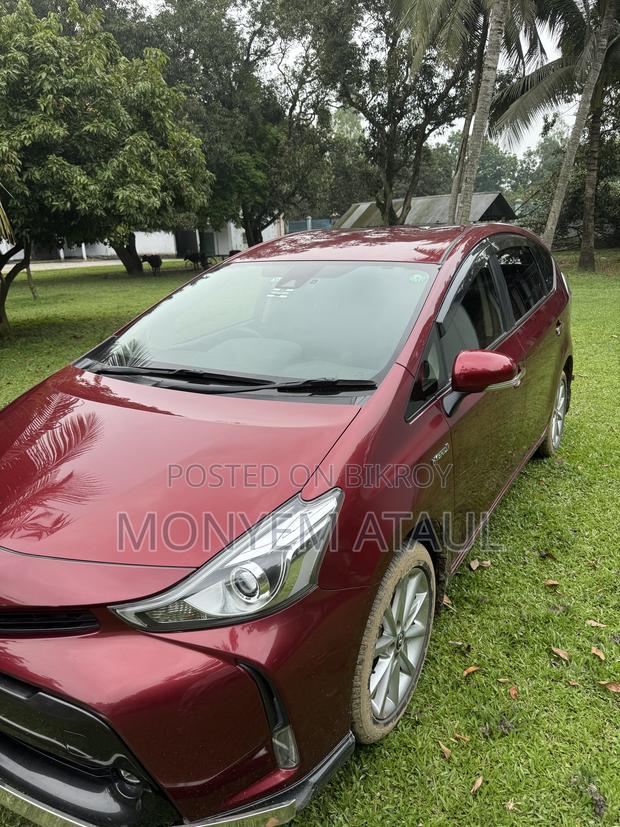 Toyota Prius 2018 Maroon