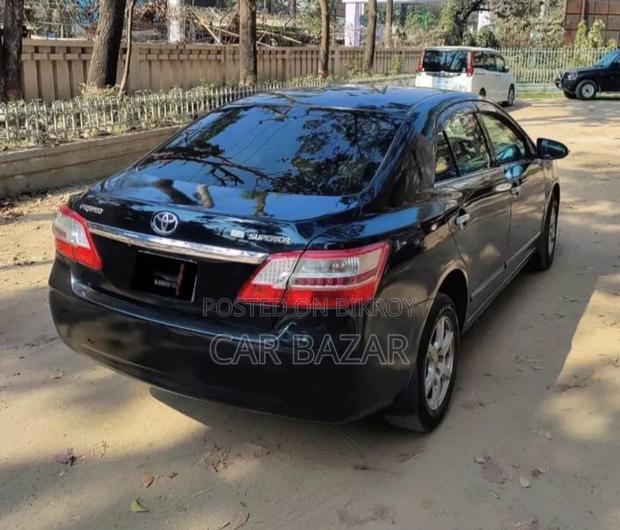 Toyota Premio 2011 Black