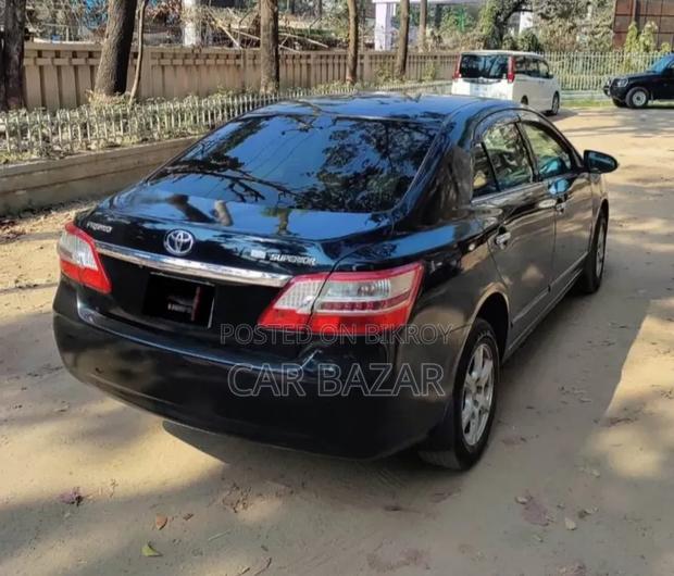 Toyota Premio 2011 Black
