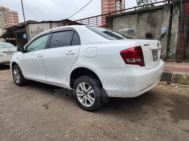 Toyota Axio 2011 Silver
