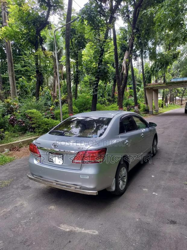 Toyota Premio 2017 Silver