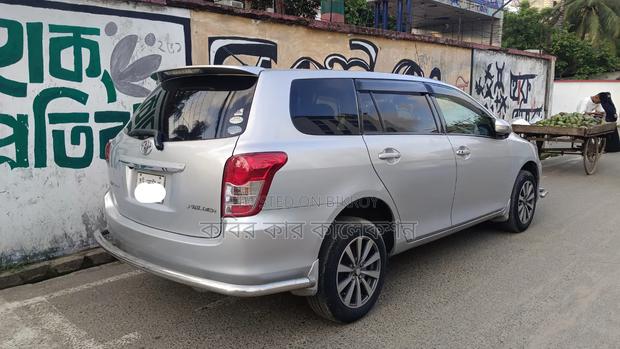 Toyota Corolla Fielder 2006 Silver