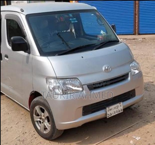 Toyota TownAce 2012 Silver