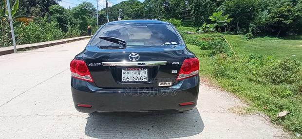 Toyota Allion 2011 Black