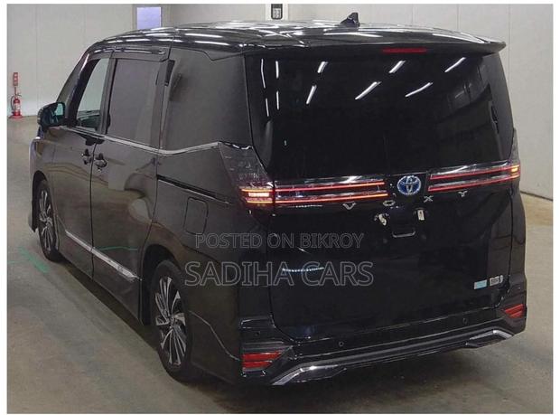 Toyota Voxy 2023 Black