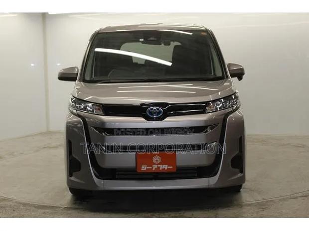 Toyota Noah 2022 Brown