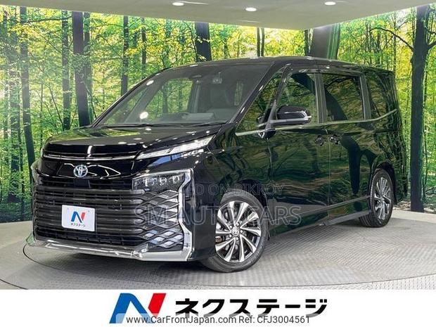 Toyota Voxy 2023 Black