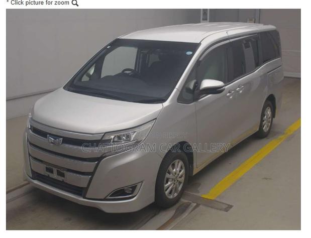 Toyota Noah 2021 Silver
