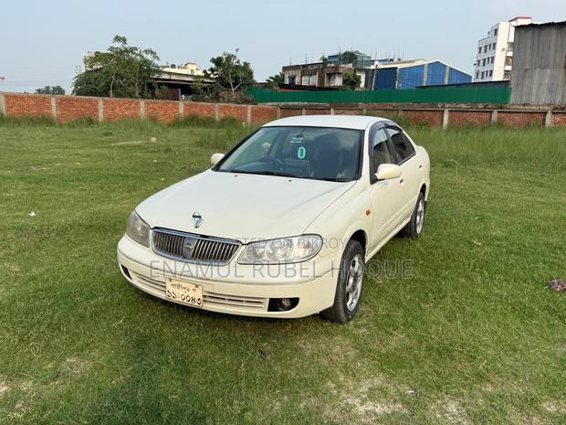 Nissan Sunny 2004 Pearl