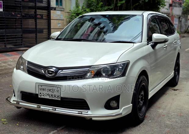 Toyota Corolla Fielder 2013 Pearl