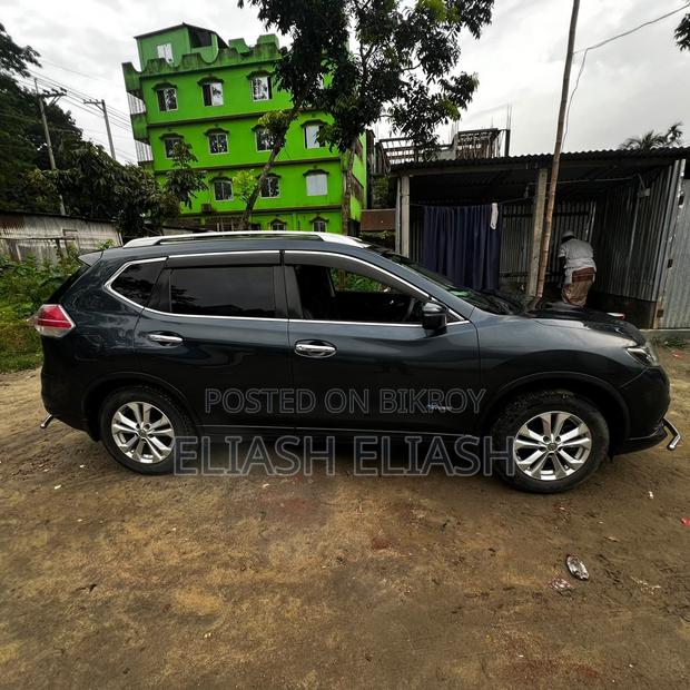 Nissan X-Trail 2.0 Hybrid FWD 2016 Black
