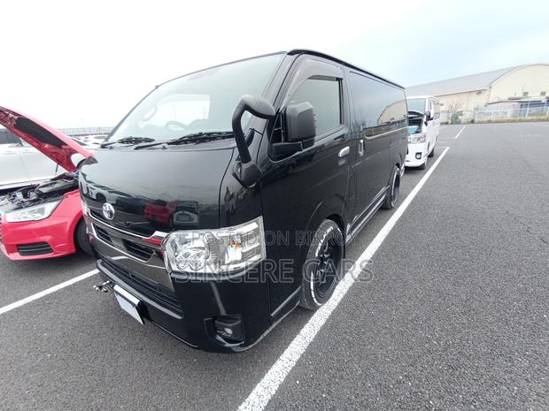 Toyota HiAce 2023 Black