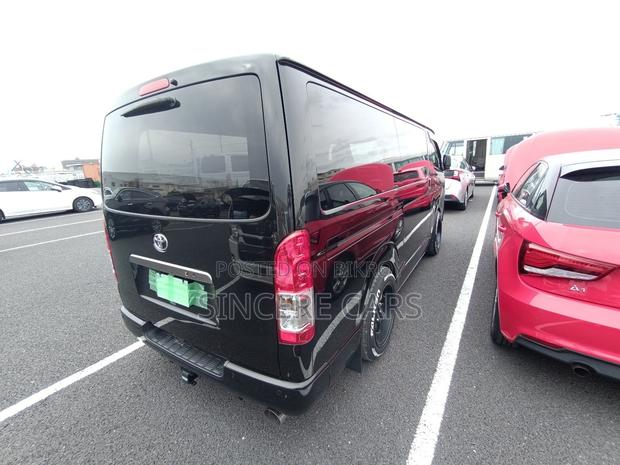 Toyota HiAce 2023 Black