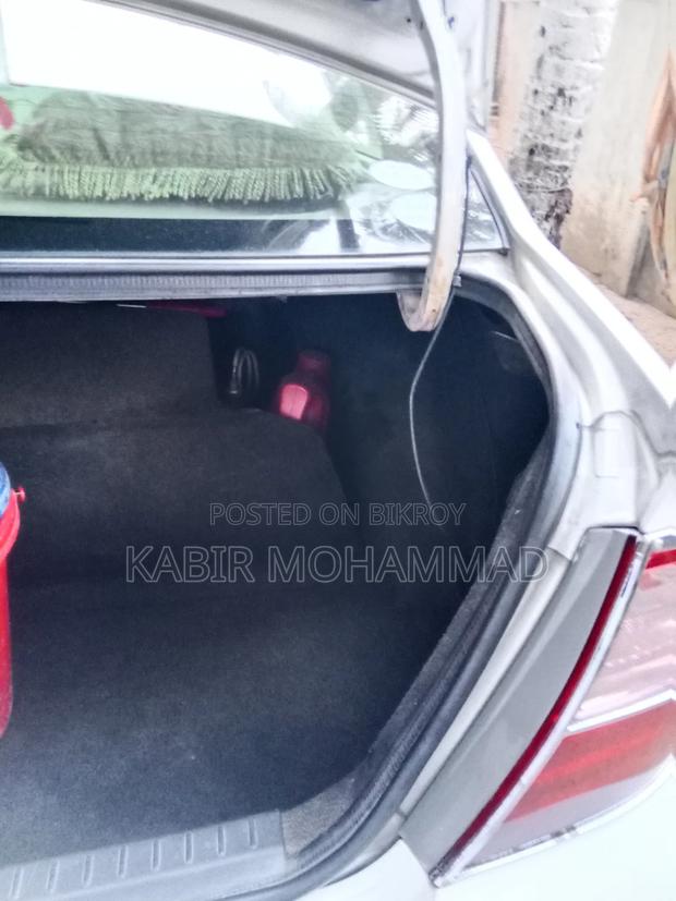 Toyota Corolla Sedan Automatic 2004 White