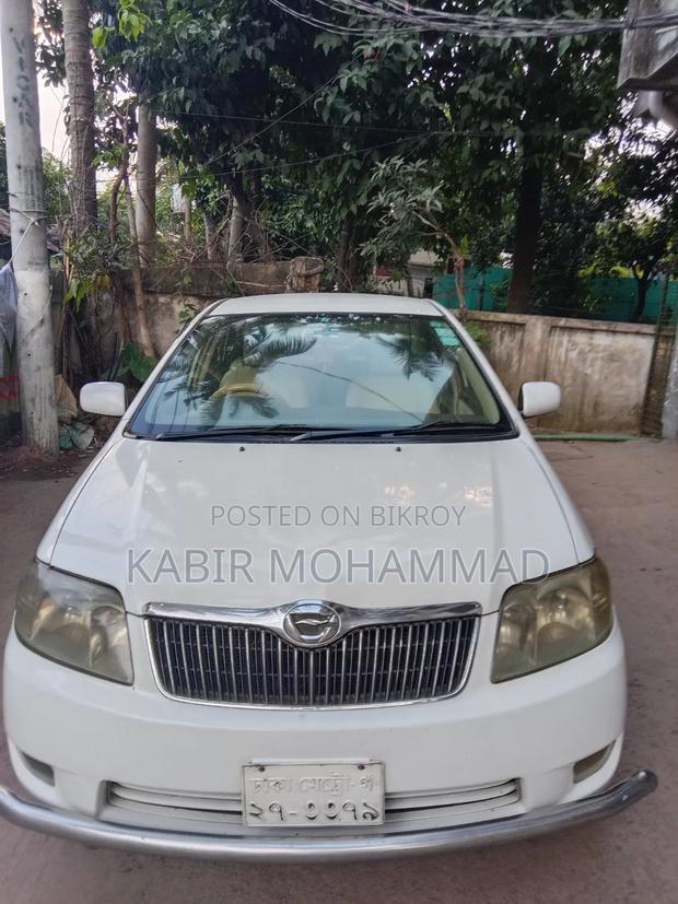 Toyota Corolla Sedan Automatic 2004 White