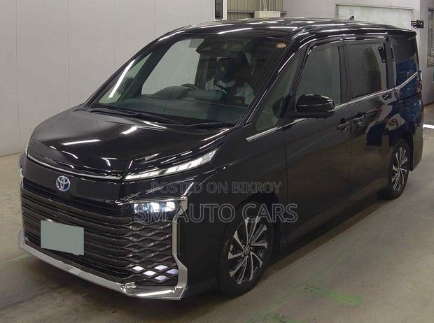 Toyota Voxy 2022 Black