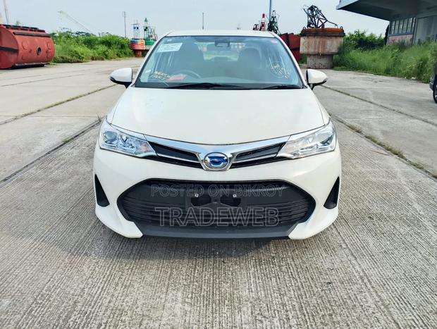 Toyota Axio 2021 White
